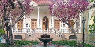 خانه های قدیمی و تغییرات کاربری که باعث نابودی بنا اصلی می شود.5 (3)