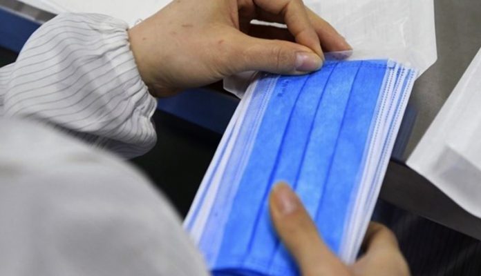 بهترین و ایمن ترین ماسک ضدکرونا در روزهای باد و باران کدام است ؟