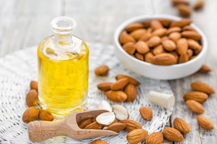 تمام خواص و مضرات خوردن بادام تلخ و شیرین
