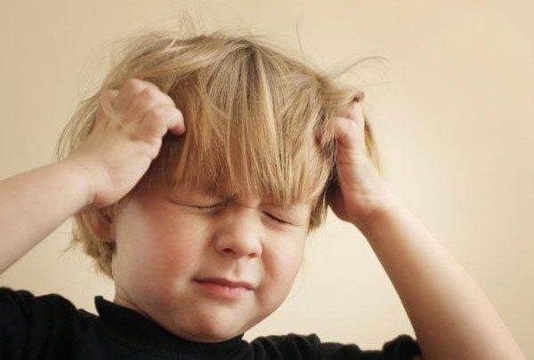 بهترین روش برای درمان شپش موی کودکان بهترین روش برای درمان شپش موی کودکان