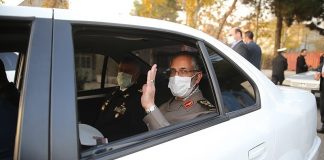 عکس جنجالی ماشین رئیس دفتر نظامی رهبری3 (2) عکس جنجالی ماشین رئیس دفتر نظامی رهبری