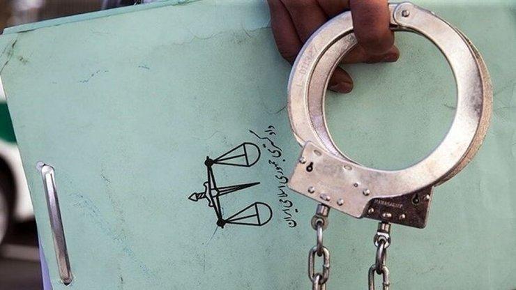 فیلم لحظه دستگیری نیلی افشار صاحب سایت شرطبندی در فرودگاه مالدیو