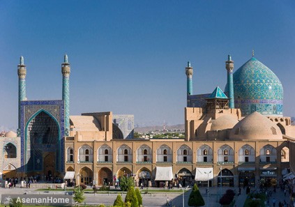 ویژگی های معماری و تزئینات مسجد امام اصفهان